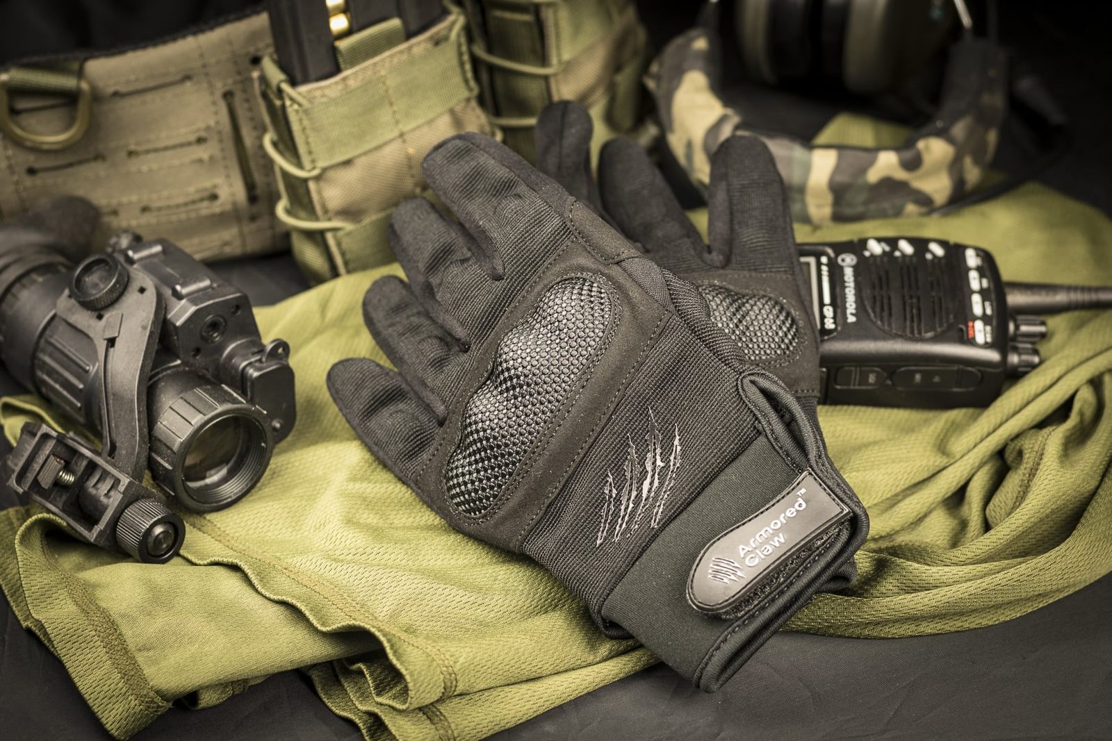 Armored Claw Shield Tactical Gloves